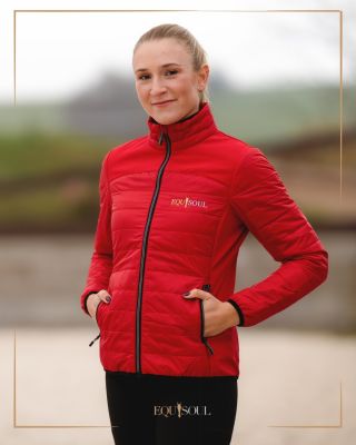 Bunda Light je ideální volbou na chladnější rána i deštivé chladnější dny. Tenká, skladná a zároveň dostatečně funkční....